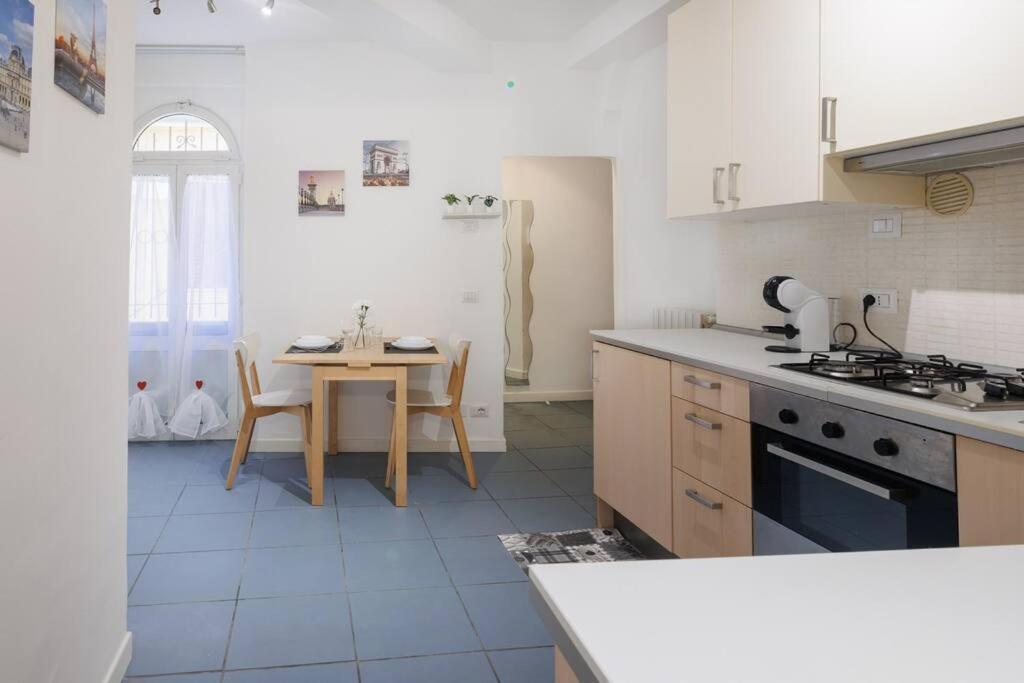 Osimo Nel Cuore Del Centro, Free Wi-Fi E Netflix Apartment Luaran gambar