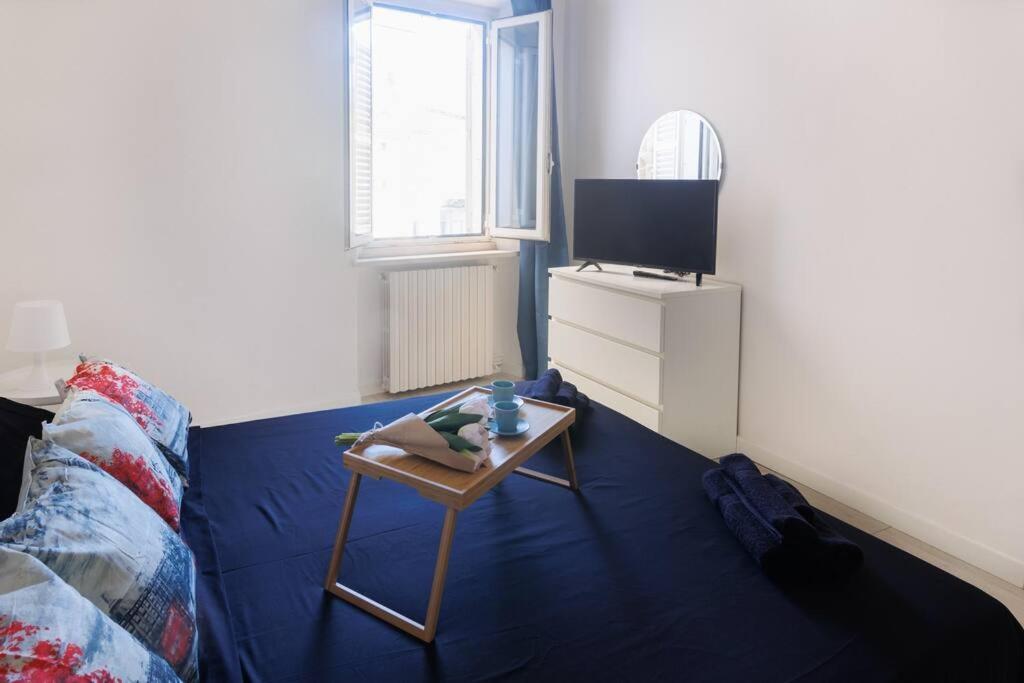 Osimo Nel Cuore Del Centro, Free Wi-Fi E Netflix Apartment Luaran gambar
